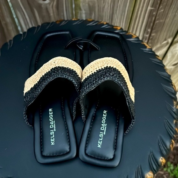 Kelsi Dagger ‘Theo’ natural raffia sandals, size 6.5 - Picture 6 of 7